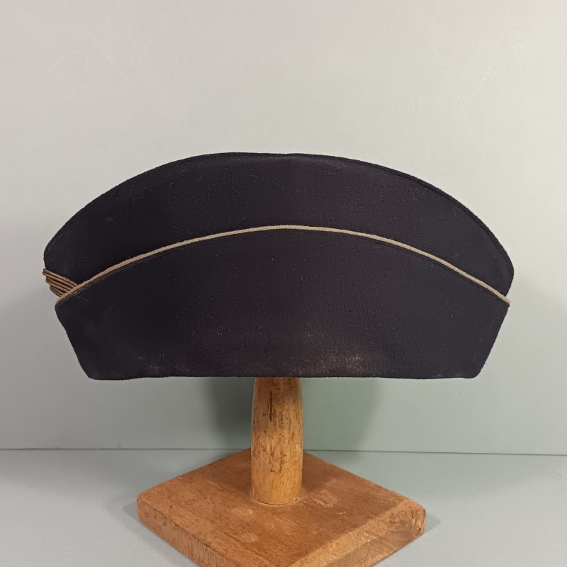 CALOT ARMEE FRANCAISE DE CAPITAINE MODELE 1957 DU SERVICE DES TRANSMISSIONS OU DE L'INTENDANCE TAILLE 59